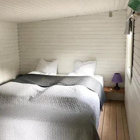 Peaceful Retreat By Water Perfect For Family Holbæk