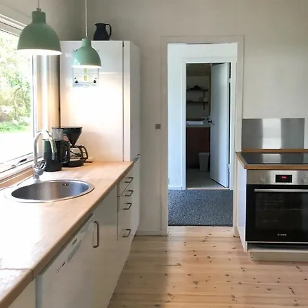 Peaceful Retreat By Water Perfect For Family Vakantiehuis Holbæk